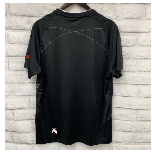 👗3/$50👗 Nike Air Unique Design tshirt Large Black - Picture 2 of 4